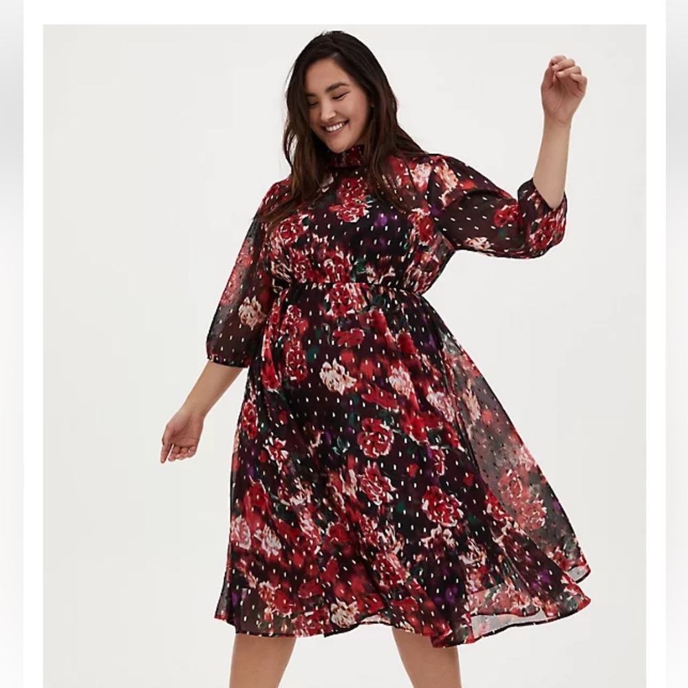 New without tags Torrid BURGUNDY PURPLE FLORAL CHIFFON MOCK NECK MIDI DRESS
